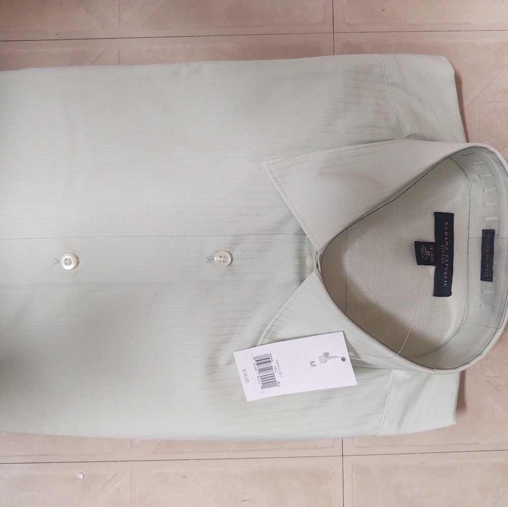 BANANA REPUBLIC men's dress shirt, medium, fitted